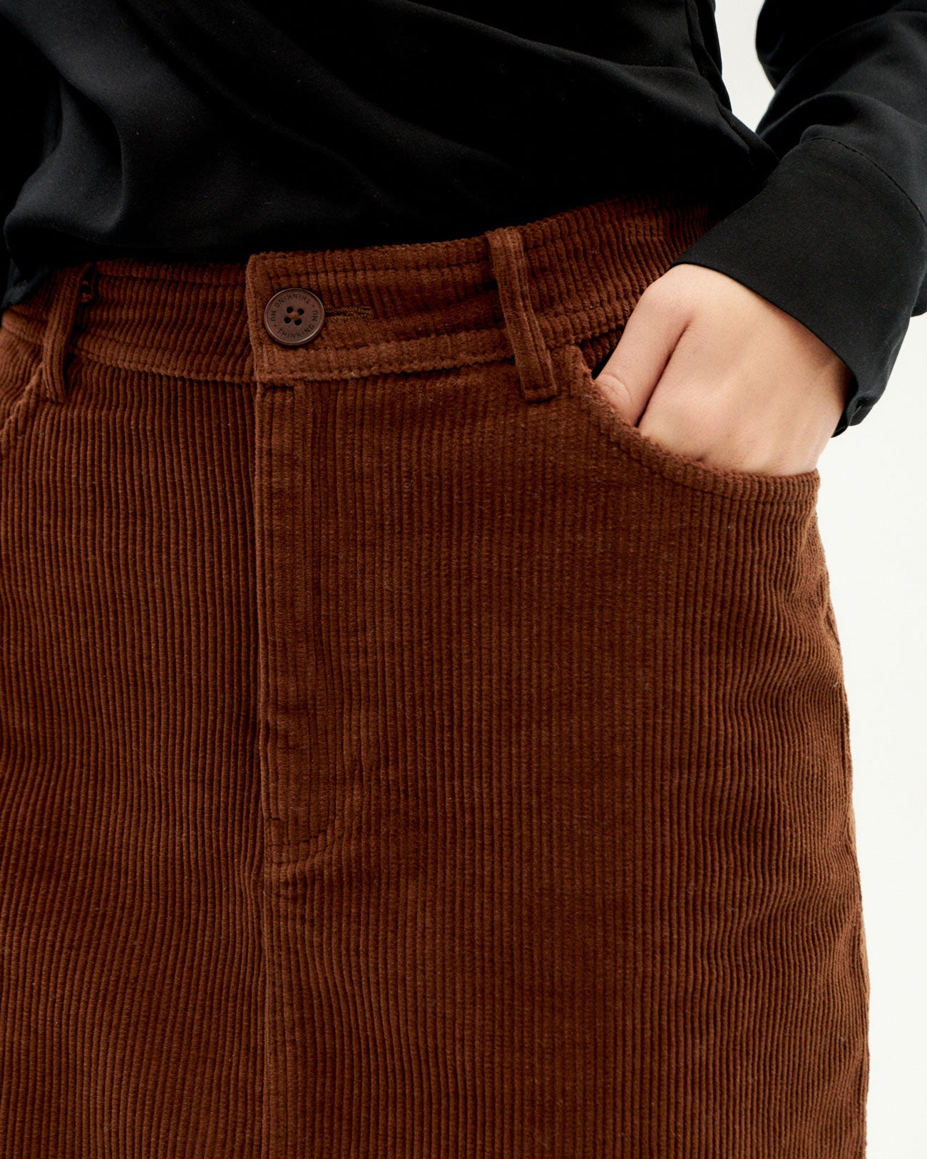 Jupe en velours côtelé de coton bio | marron "chocolate corduroy marsha skirt"