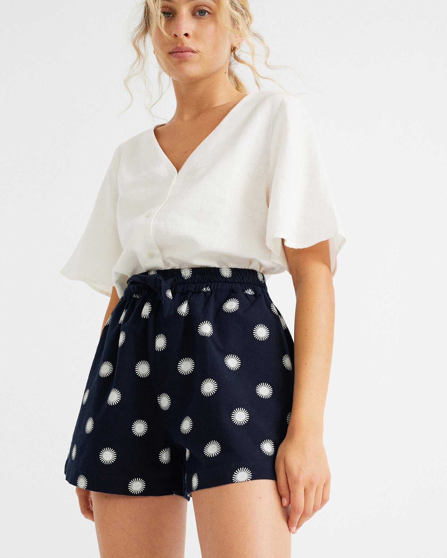 Short léger ample marine à imprimés blancs - SOLES GERANIO