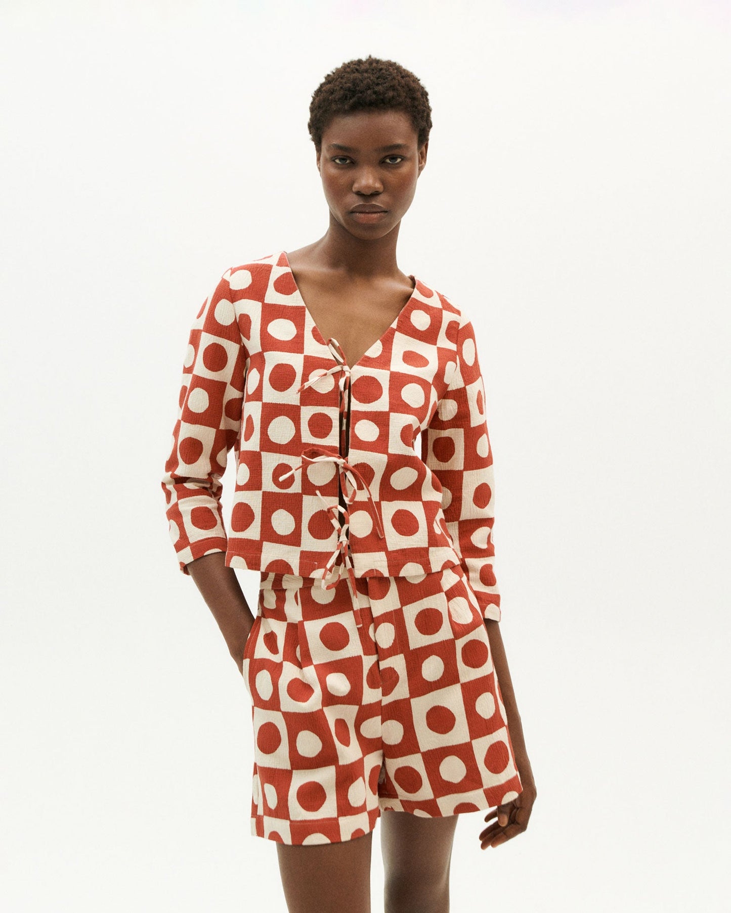 Short rouge à motifs en coton bio - red big spots narciso
