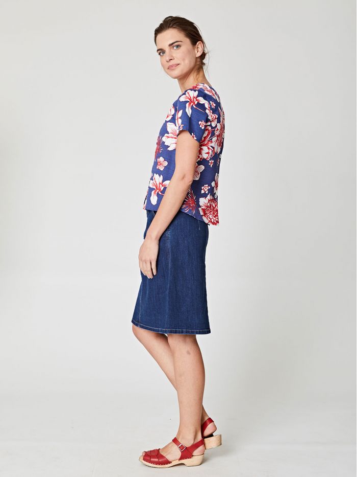 Top à fleurs rouges en tencel