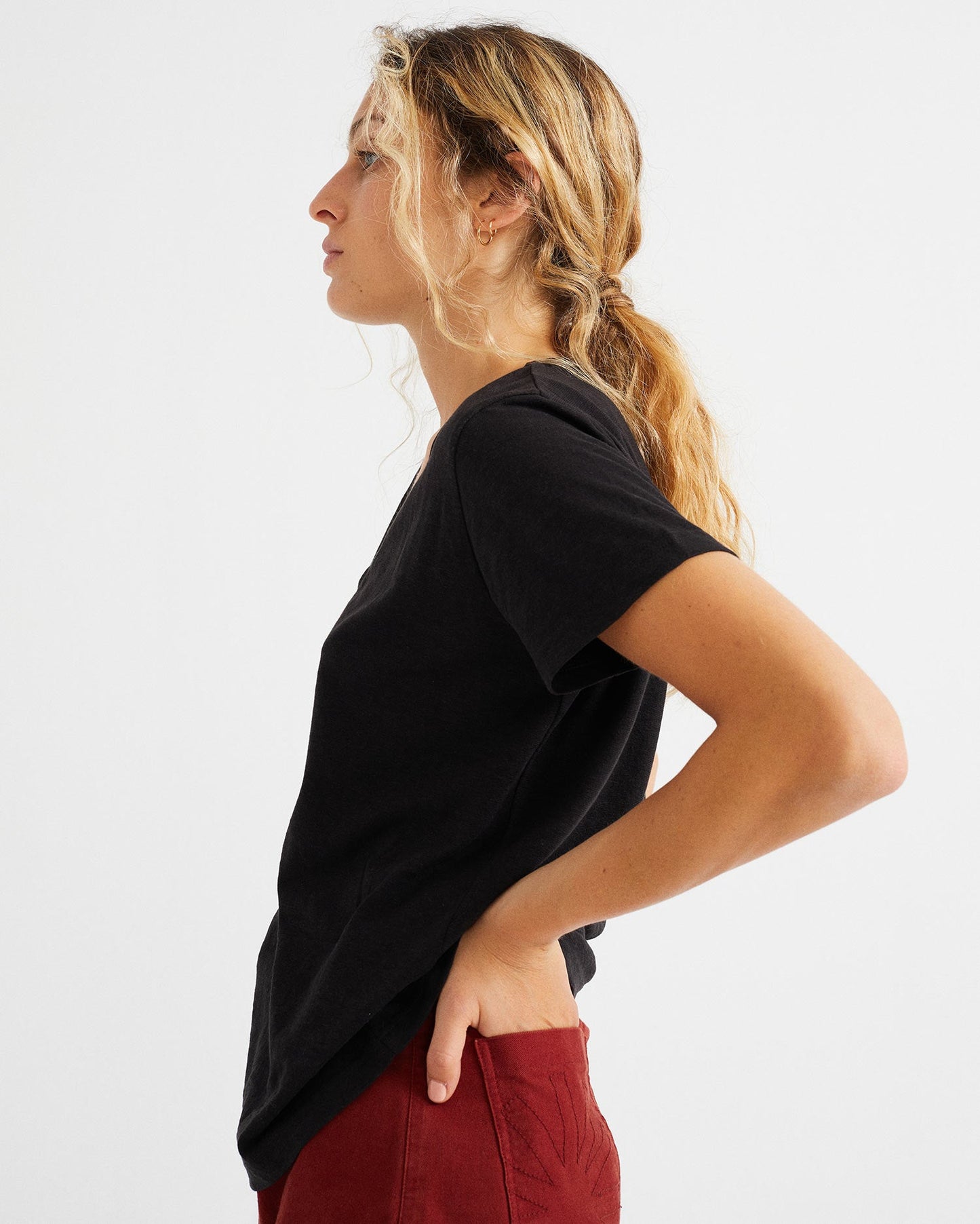 T-shirt col V noir en chanvre et coton bio - Hemp clavel