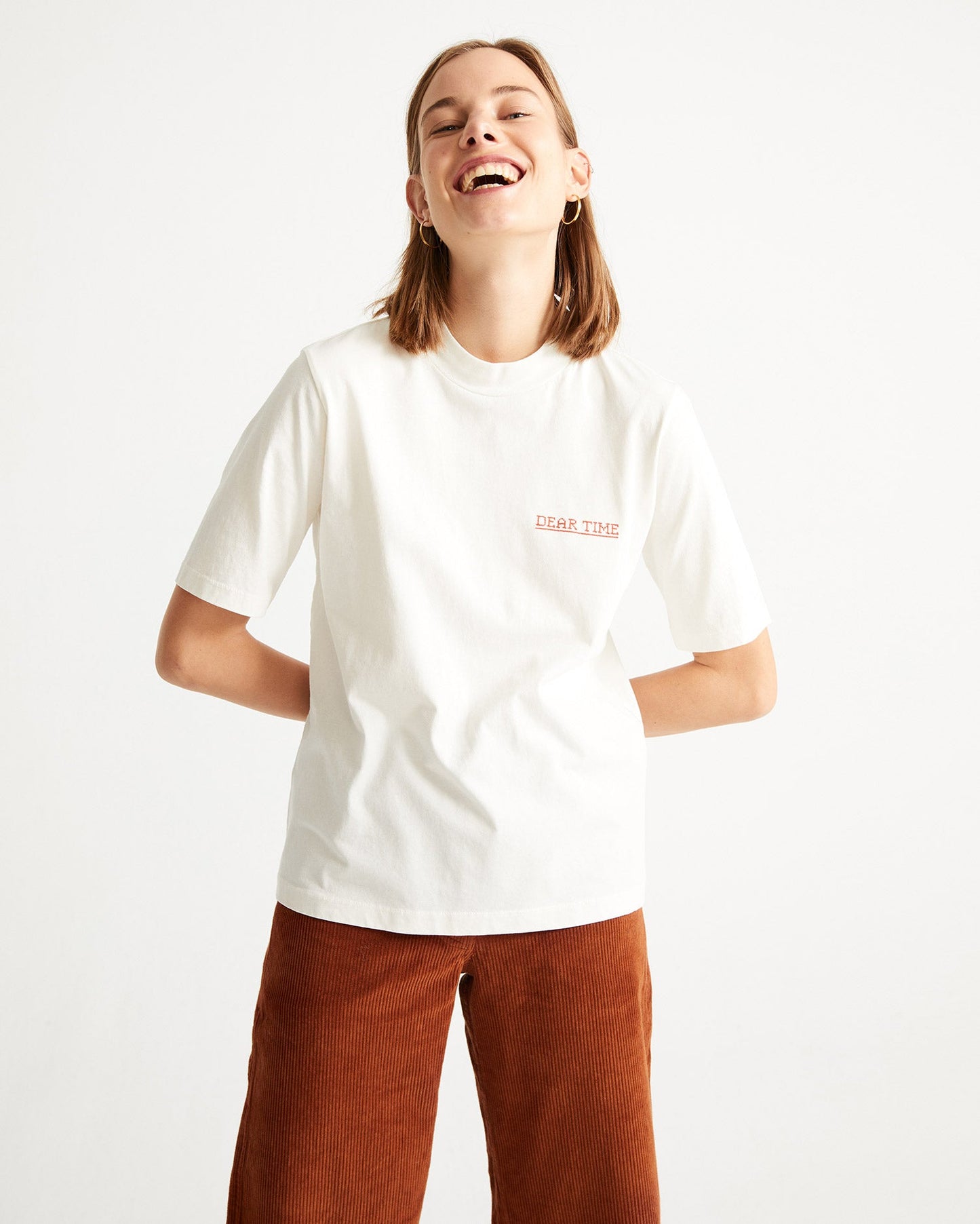 T-shirt brodé blanc en coton bio - Dear time