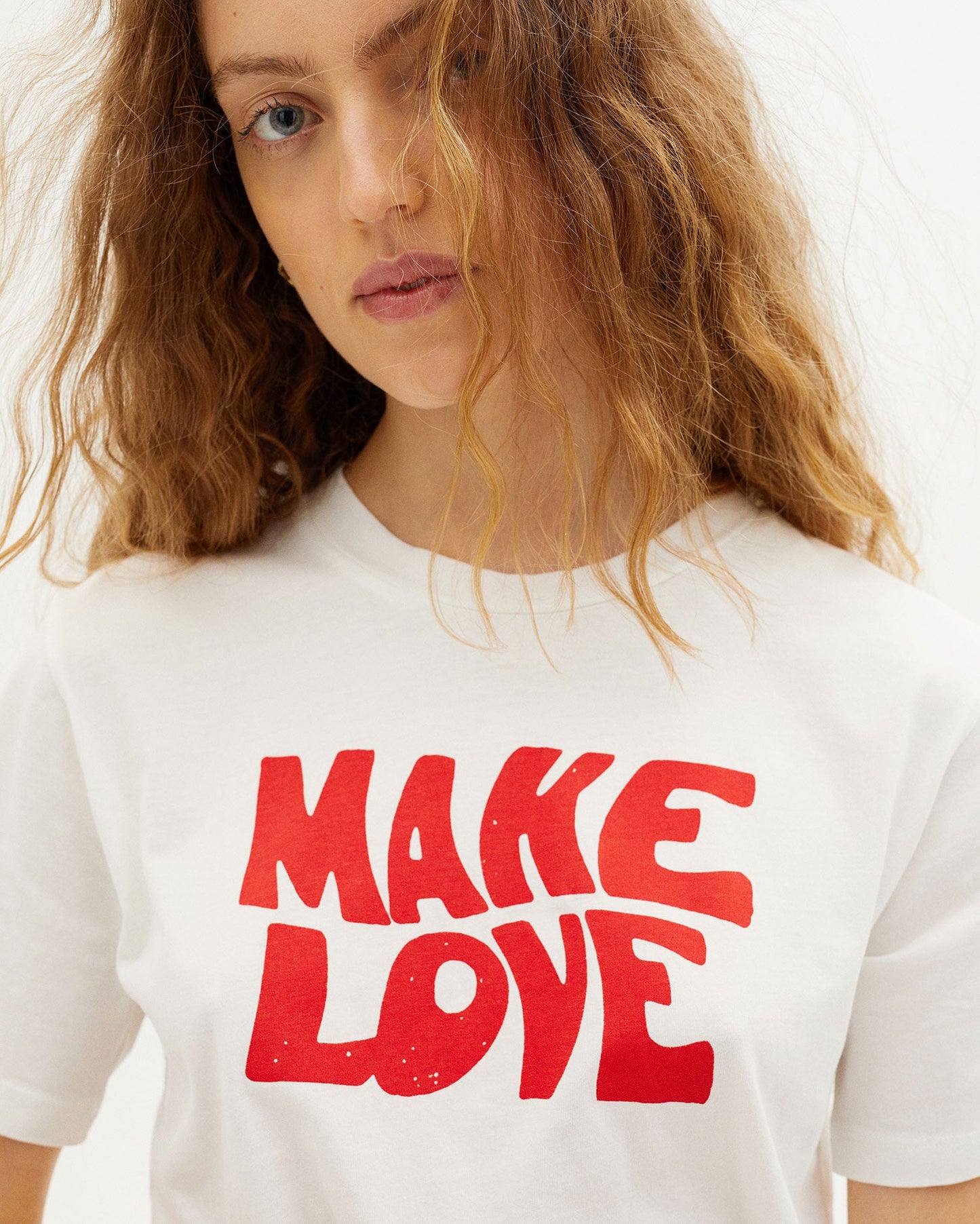 T-shirt blanc imprimé en coton bio - MAKE LOVE T-SHIRT snow white