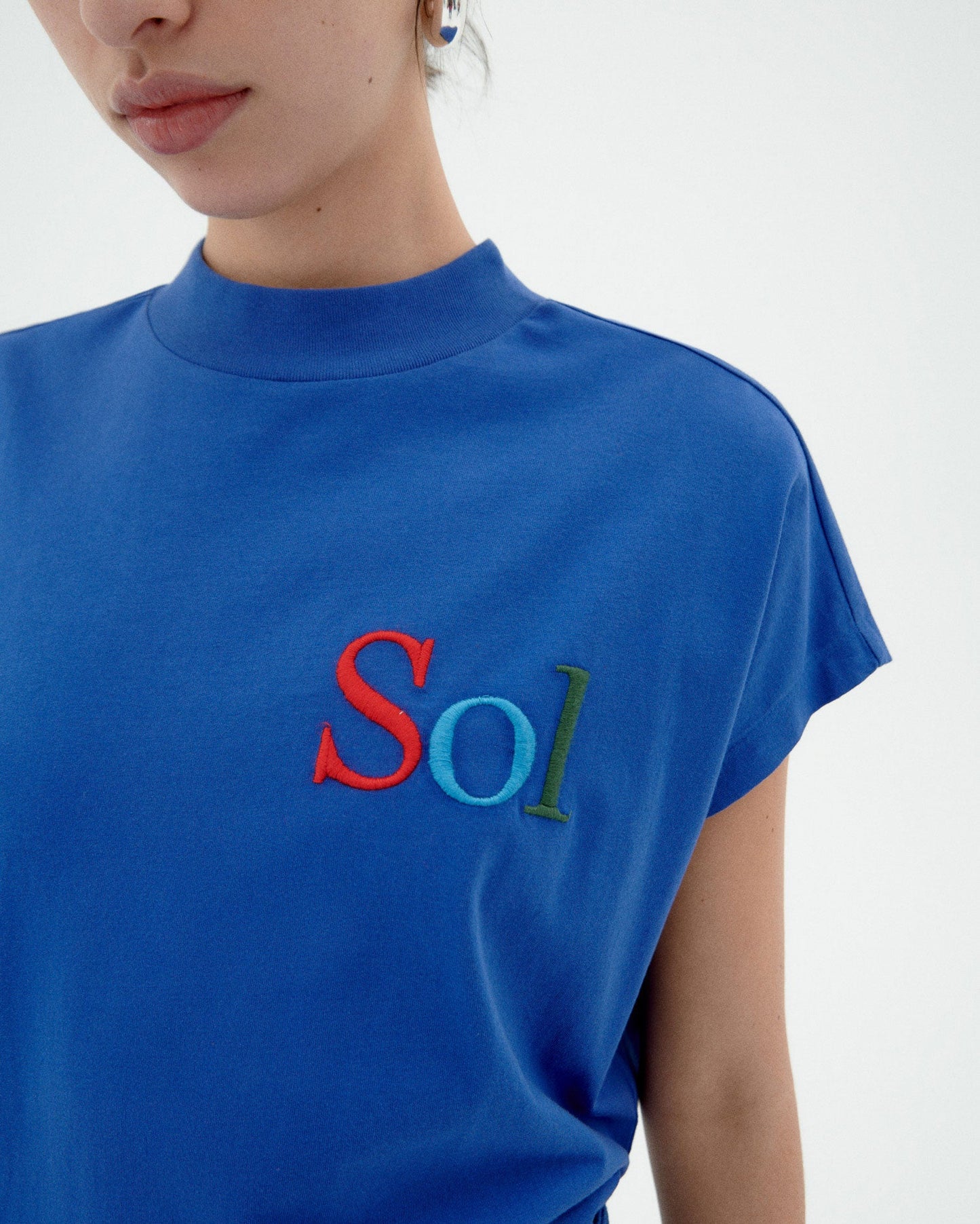 T-shirt en coton bio | bleu "sol type indigo volta tee - blue"