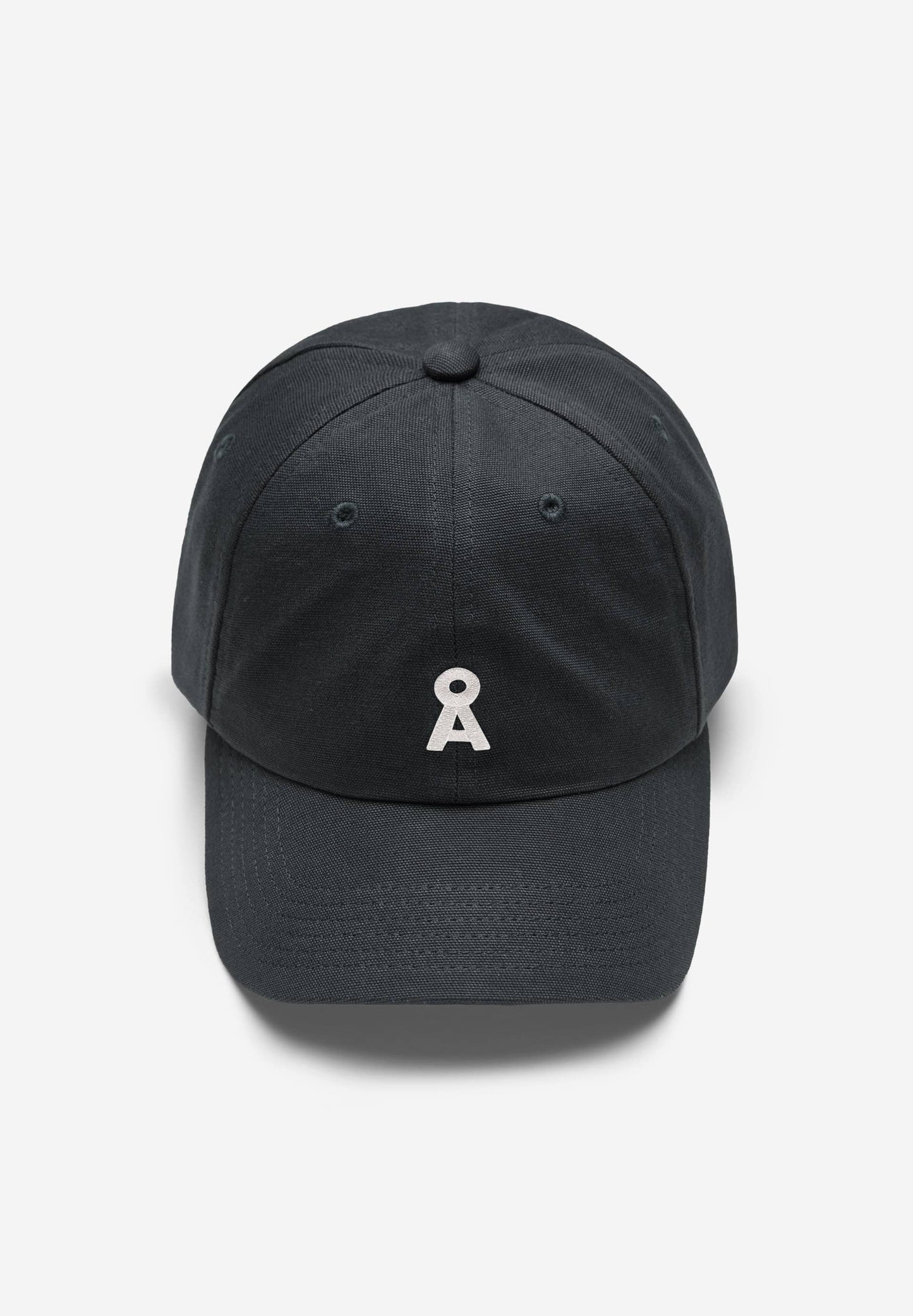 Casquette grise foncée en coton bio - yenaas bold graphite