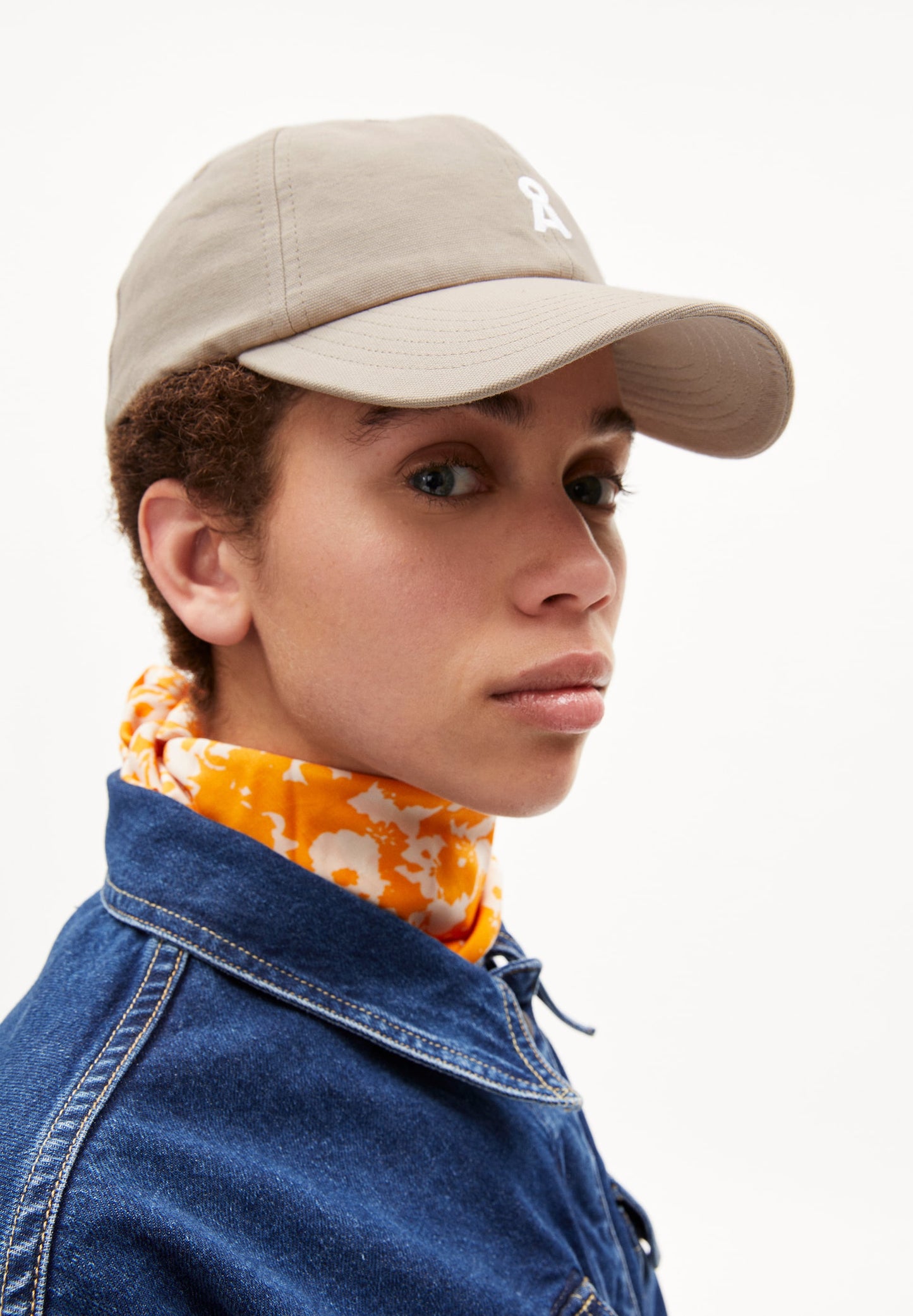 Casquette sable en coton bio - yenaas bold sand stone