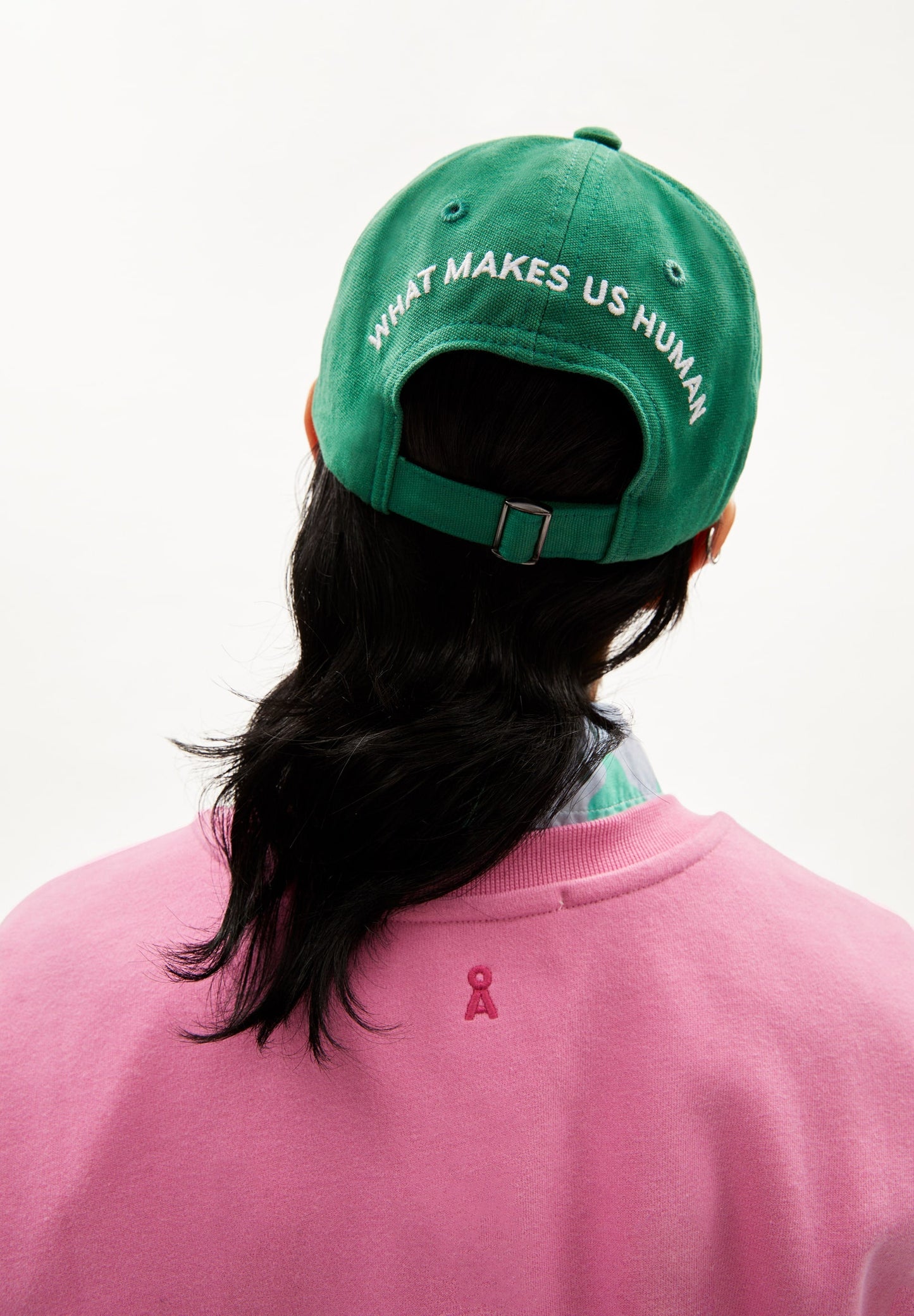 Casquette verte et blanche en coton bio - yenaas what makes us white-flash green