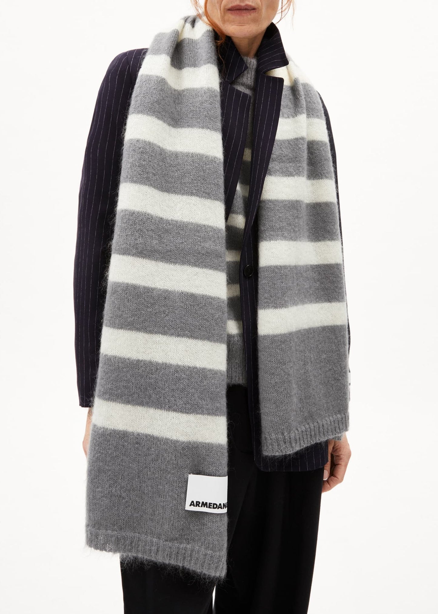 Echarpe en laine biologique et recyclée | gris "yukinaa stripes - iron cast-oatmilk"