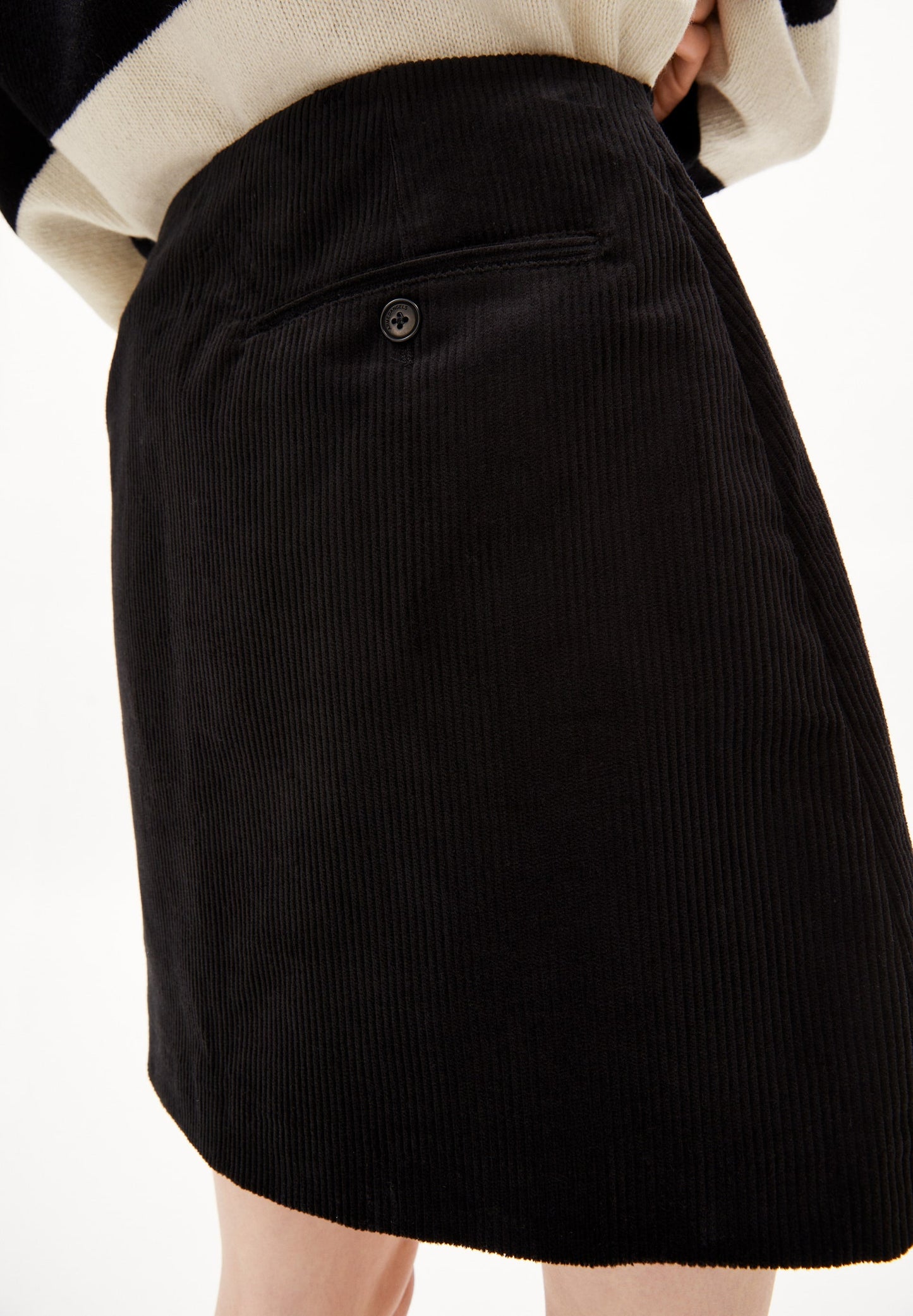 Jupe velours côtelé en coton bio | Noir "zaala corduroy black"