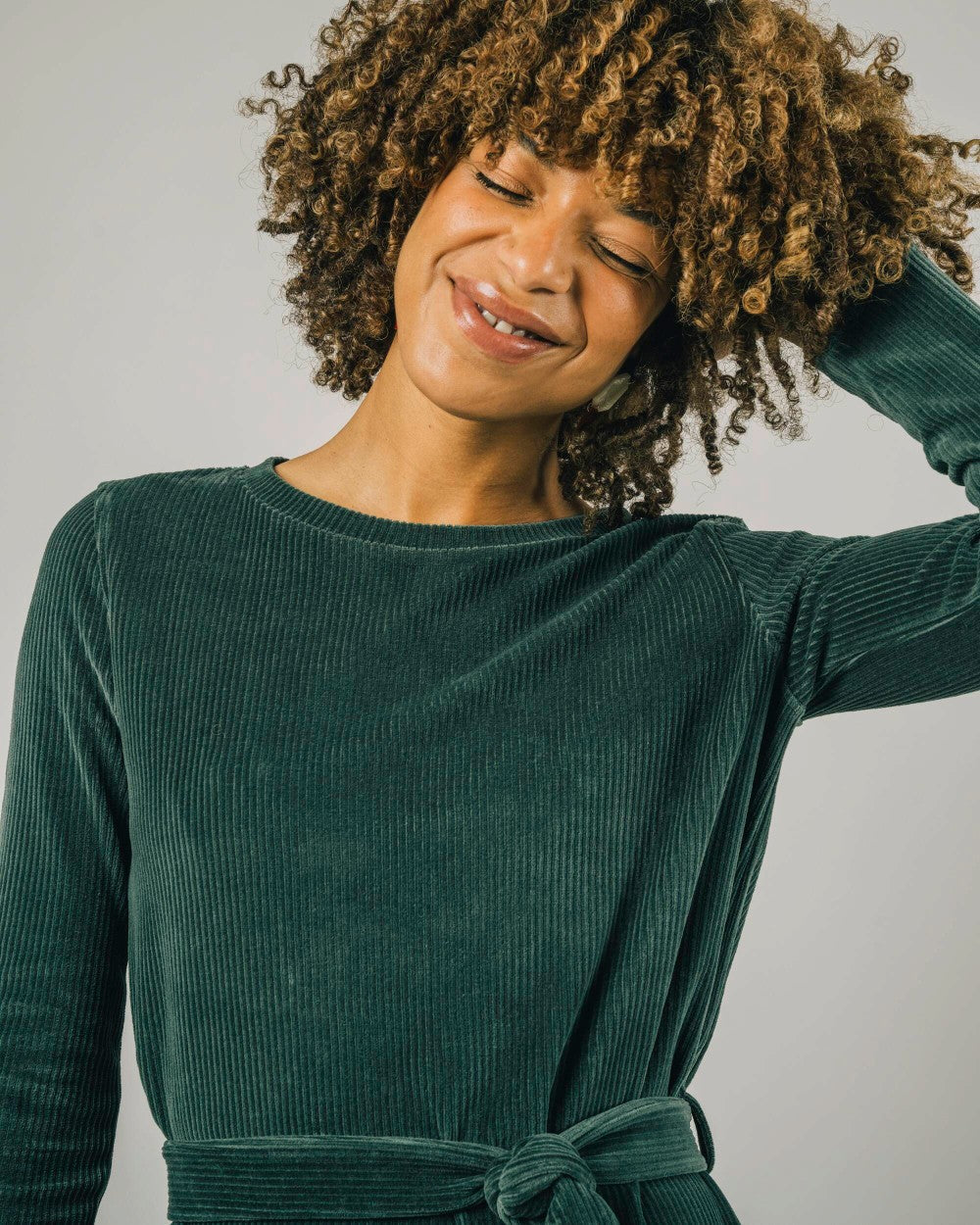 Robe vert forêt velours en coton bio - corduroy belted dress forest green
