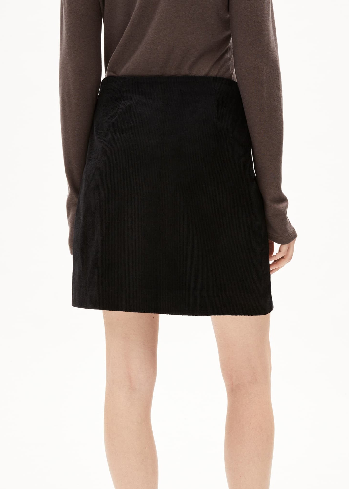 Jupe en coton biologique | noir "zailaa corduroy - black"