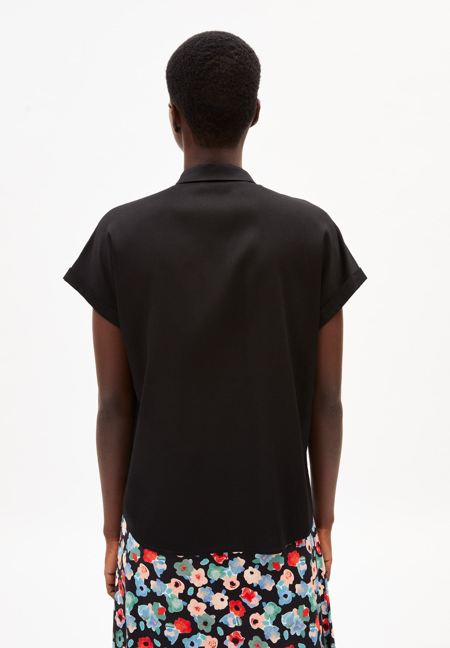 Chemise manches courtes noire en ecovero - zonjaa